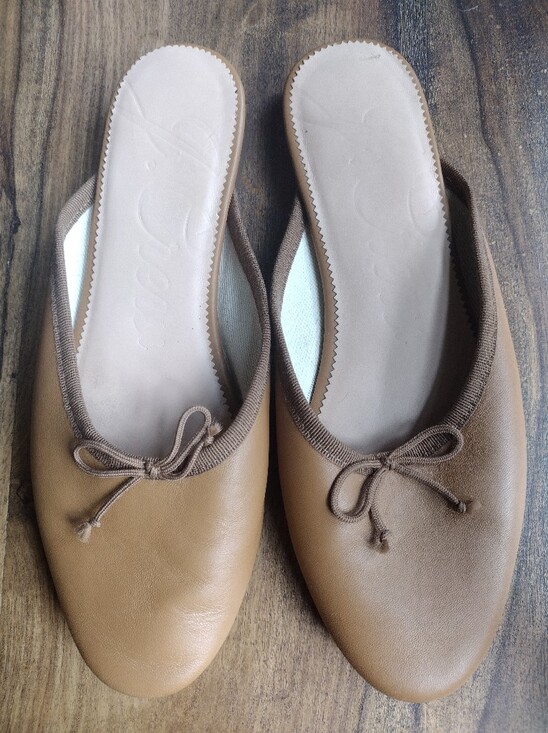 J. Crew Shoes - J Crew Tan Leather Zoe Ballet Mules Size 7-7.5